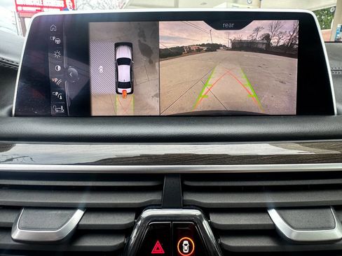 Used 2016 BMW 750i xDrive image 35