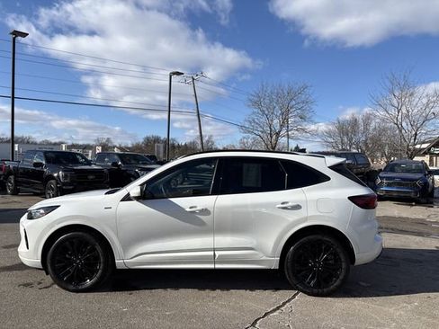 Certified 2023 Ford Escape ST-Line Elite image 19