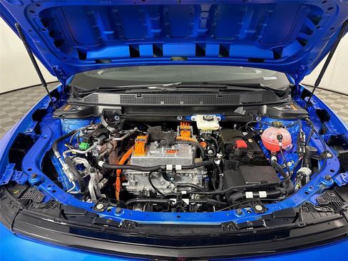 New 2026 Chevrolet Equinox EV LT AWD/4WD image 23