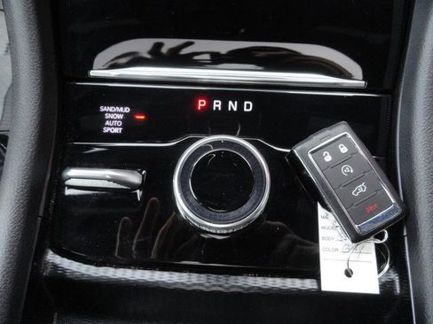 Used 2024 Jeep Grand Cherokee L Limited w/ Luxury Tech Group II AWD/4WD image 27
