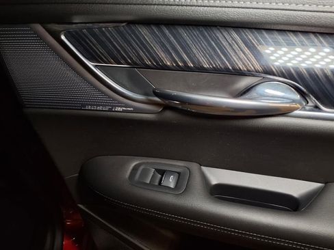 Certified 2022 Cadillac XT6 Premium Luxury image 23