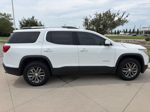 Used 2017 GMC Acadia SLT FWD image 25