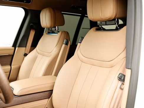 New 2026 Land Rover Range Rover SE image 26