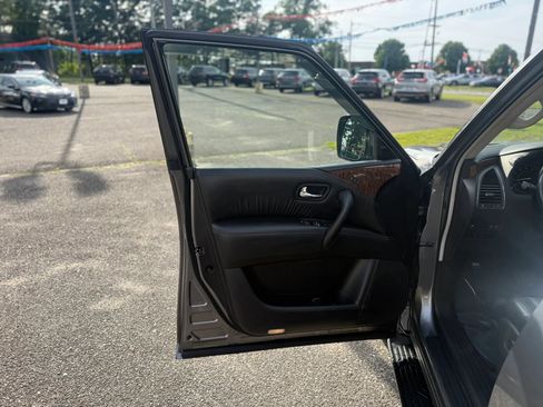 Used 2020 Nissan Armada SL w/ Premium Package AWD/4WD image 12