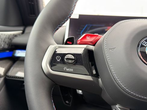 New 2026 BMW M5 w/ Executive Package image 23