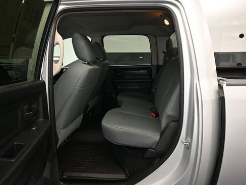 Used 2017 RAM 1500 Express AWD/4WD image 13