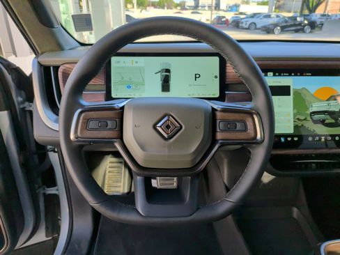 Used 2024 Rivian R1T Adventure AWD/4WD image 18