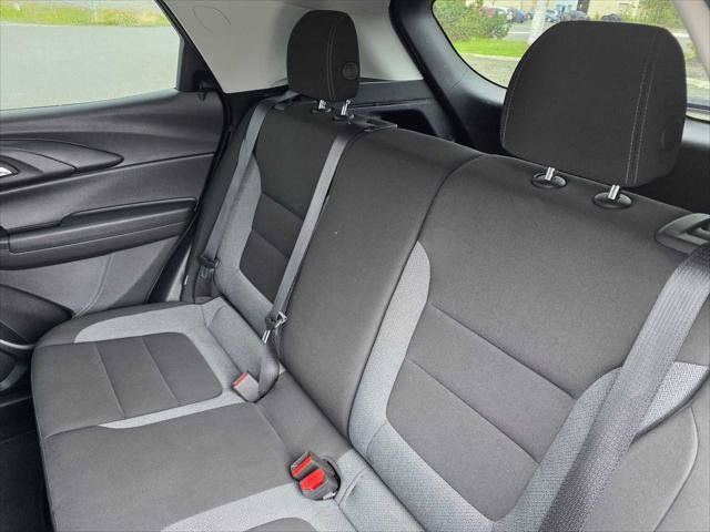 Used 2024 Chevrolet TrailBlazer LT AWD/4WD image 17