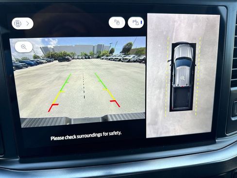 New 2026 Ford F250 Lariat w/ Black Appearance Package image 7