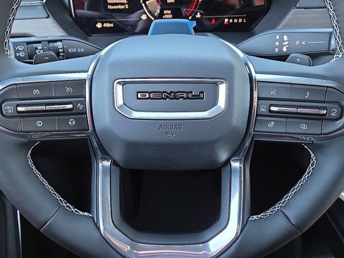 New 2026 GMC Acadia Denali image 12