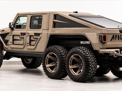 Used 2025 Jeep Gladiator Sport image 10