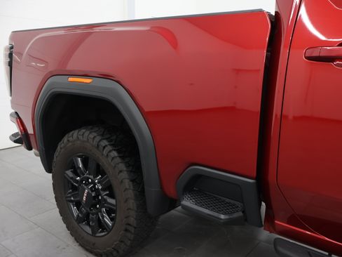 Used 2025 GMC Sierra 2500 AT4 w/ AT4 Premium Plus Package AWD/4WD image 32