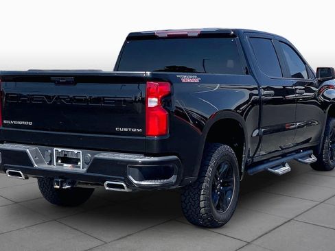 Used 2021 Chevrolet Silverado 1500 Custom Trail Boss AWD/4WD image 13