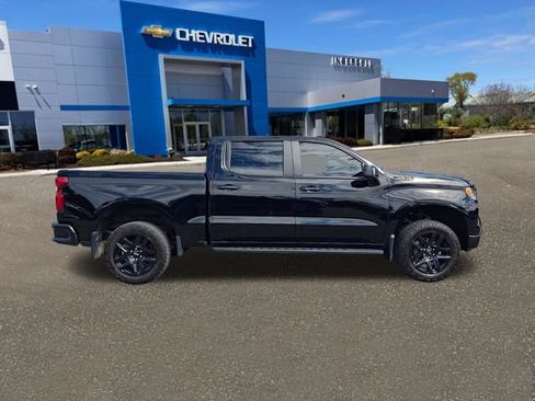 Used 2024 Chevrolet Silverado 1500 LT Trail Boss w/ LT Trail Boss Premium Package AWD/4WD image 28