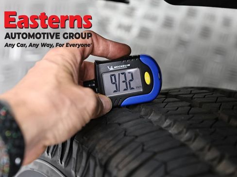 Used 2023 Jeep Wrangler Unlimited w/ 8.4" Radio Group AWD/4WD image 29