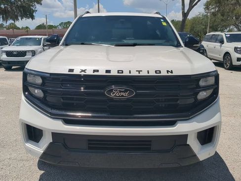 New 2026 Ford Expedition Max Platinum w/ Stealth Appearance Package AWD/4WD image 10