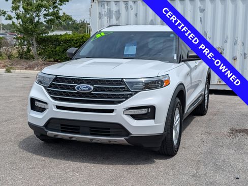 Certified 2021 Ford Explorer XLT w/ Equipment Group 202A AWD/4WD image 7