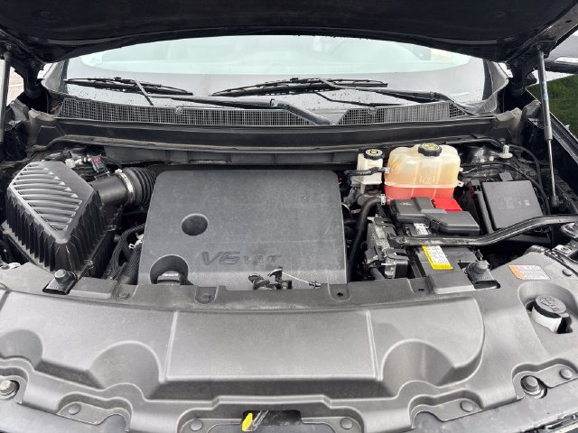 Used 2020 Chevrolet Traverse RS w/ LPO, Floor Liner Package FWD image 21