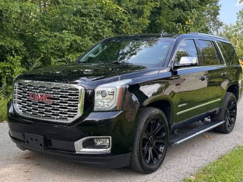 Used 2019 GMC Yukon Denali w/ Denali Ultimate Package AWD/4WD image 2