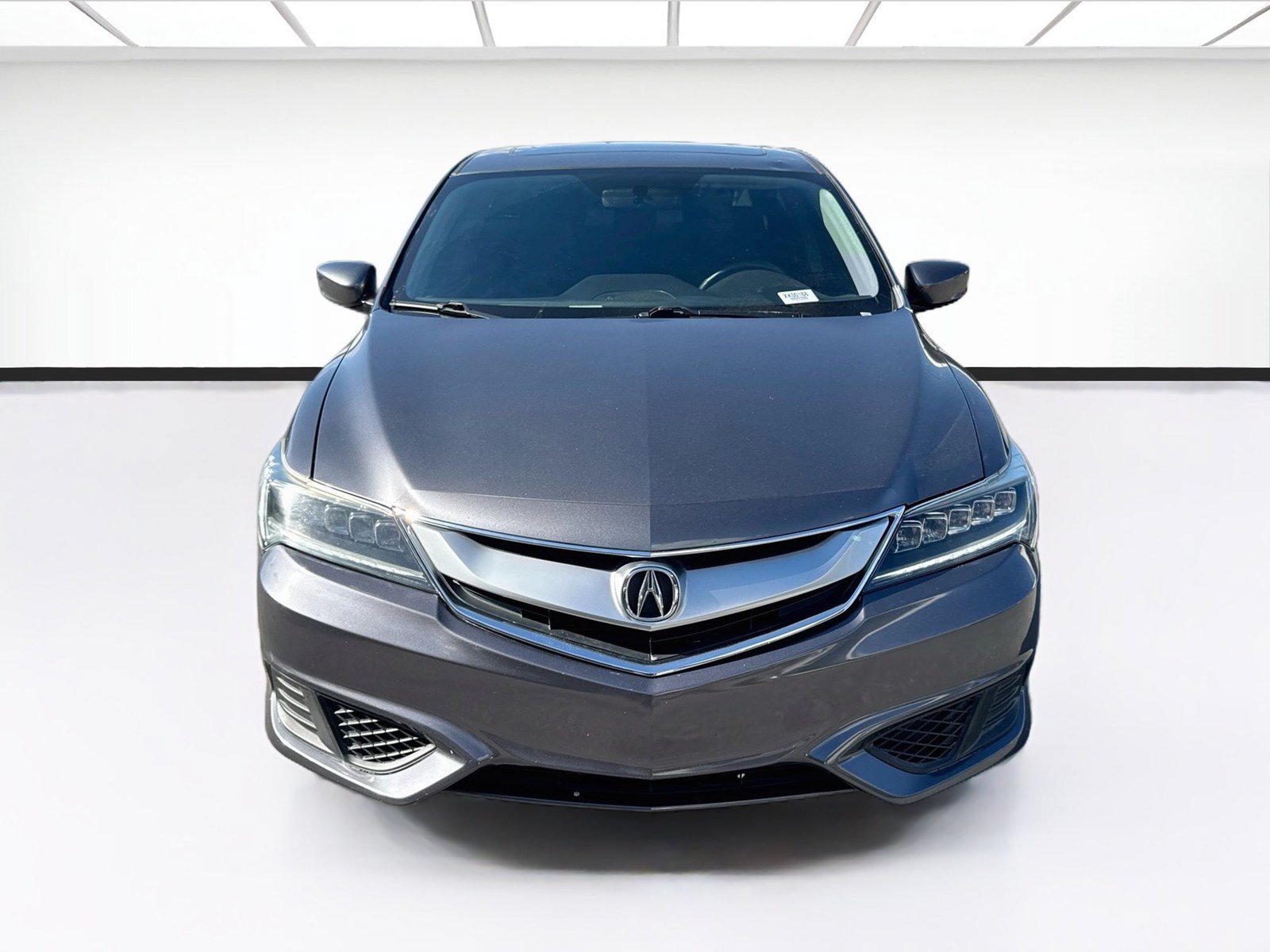Used 2018 Acura ILX FWD image 2