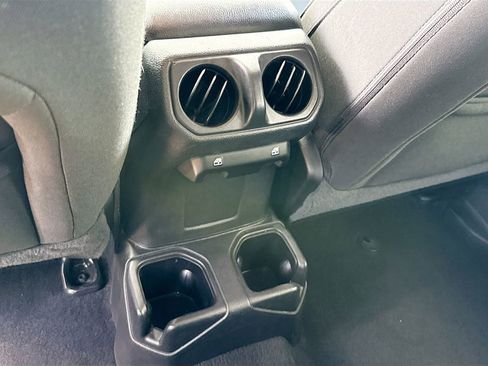Used 2021 Jeep Wrangler Unlimited Sport image 28