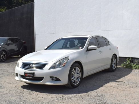 Used 2012 INFINITI G37 Journey w/ Premium Pkg RWD image 8