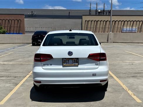 Used 2015 Volkswagen Jetta SE FWD image 6