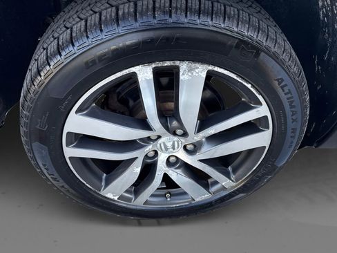 Used 2016 Honda Pilot Elite image 22