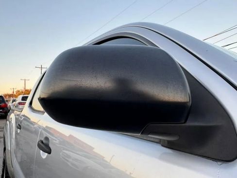 Used 2012 Toyota Tacoma PreRunner w/ TRD Off-Road Pkg image 10