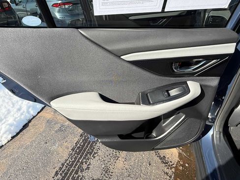 Certified 2025 Subaru Outback Premium w/ Popular Package #1A image 15