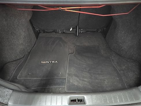 Used 2017 Nissan Sentra SV image 11