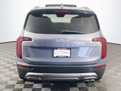 Used 2022 Kia Telluride EX w/ EX Premium Package FWD image 7