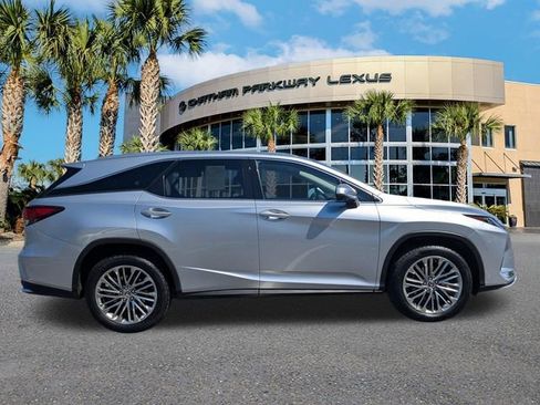 Used 2022 Lexus RX 350L Luxury w/ Accessory Package (Z1) image 3