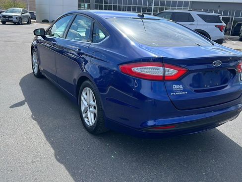 Used 2016 Ford Fusion SE image 9