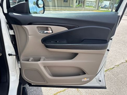Used 2018 Honda Ridgeline RTL-E image 17