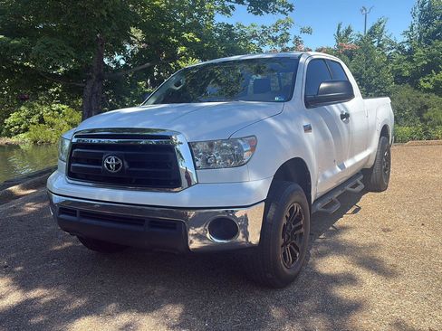 Used 2011 Toyota Tundra 2WD Double Cab w/ Tow Pkg image 11