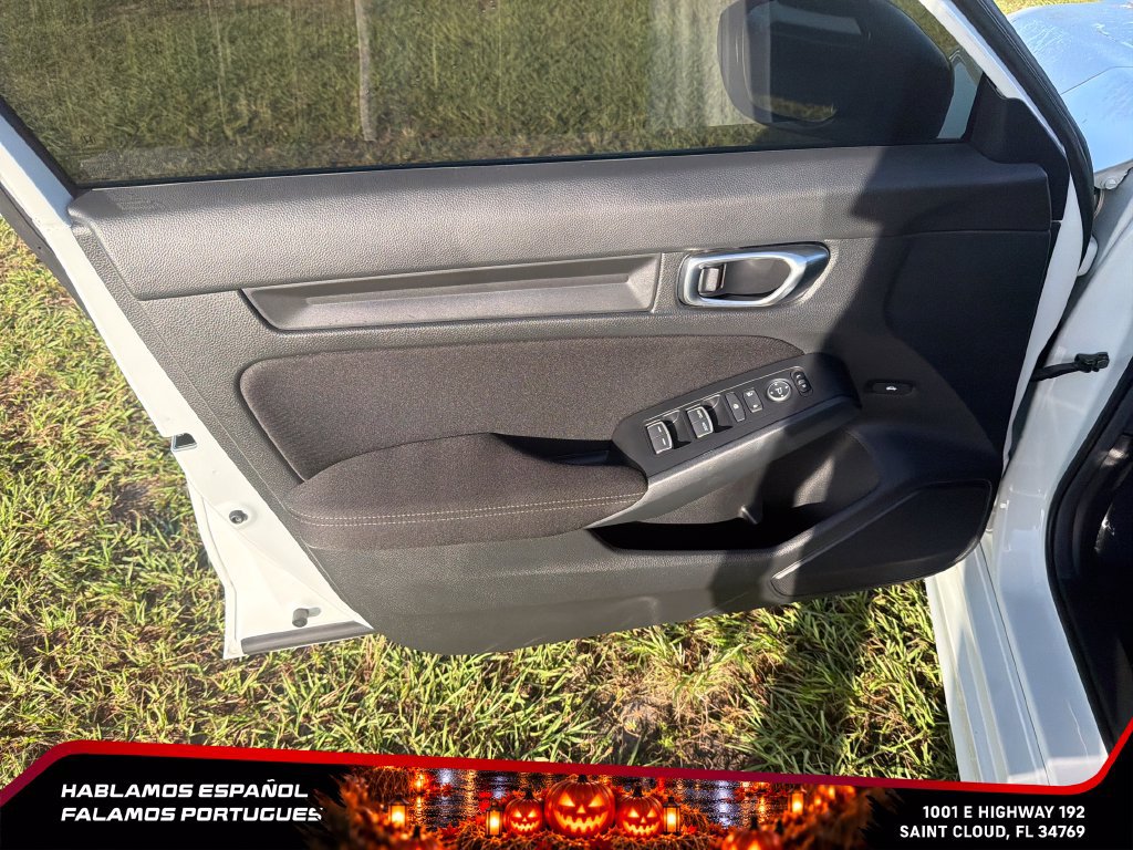 Used 2025 Honda Civic Sport image 12
