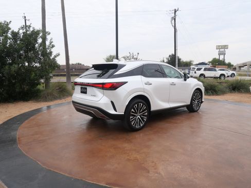 Certified 2024 Lexus RX 350 Premium Plus image 3