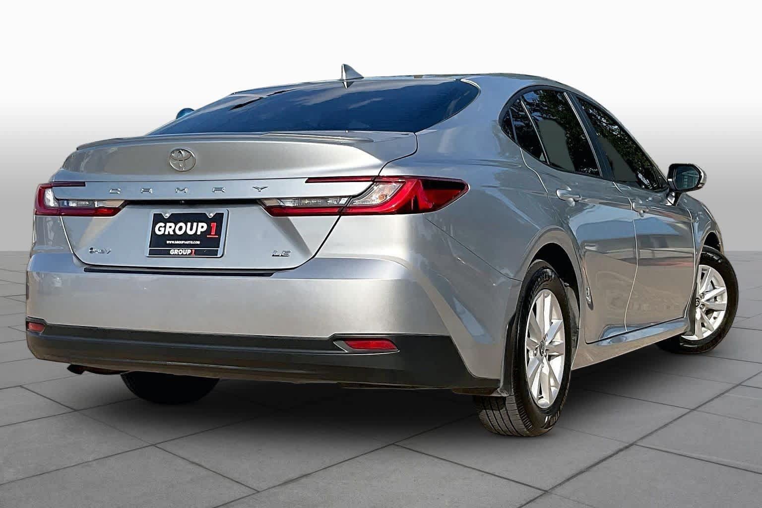 Used 2025 Toyota Camry LE FWD image 14