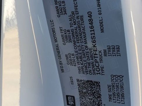 New 2025 Chevrolet Colorado ZR2 w/ Technology Package image 39