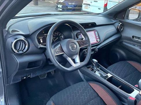Certified 2021 Nissan Kicks SR image 17
