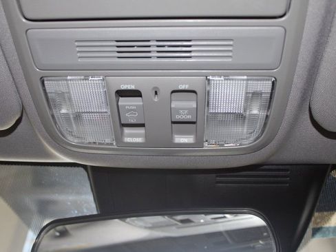 Used 2022 Honda CR-V EX image 34