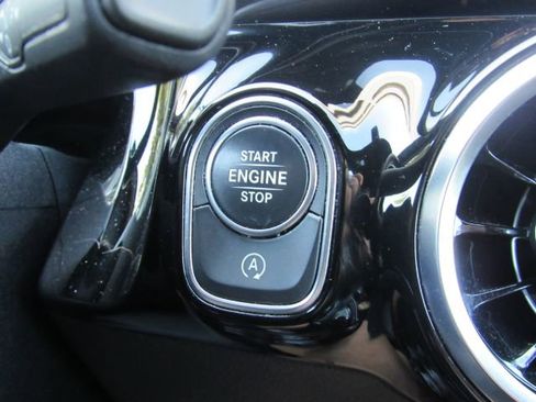 Used 2022 Mercedes-Benz GLA 250 4MATIC w/ Premium Package Lite image 42