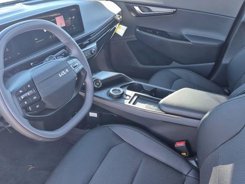 New 2025 Kia EV6 Light image 10