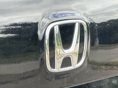 Used 2022 Honda Pilot Sport image 17