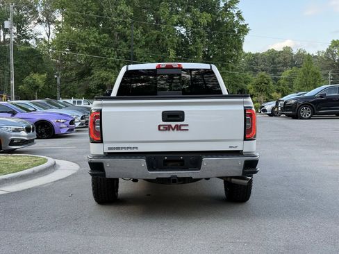 Used 2017 GMC Sierra 1500 SLT AWD/4WD image 6