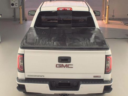 Used 2017 GMC Sierra 1500 SLT w/ All Terrain Package AWD/4WD image 6