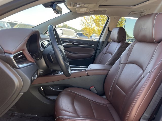 Used 2021 Buick Enclave Avenir w/ Avenir Technology Package AWD/4WD image 13