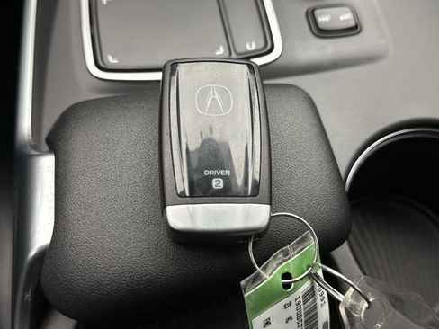 Used 2023 Acura TLX image 23