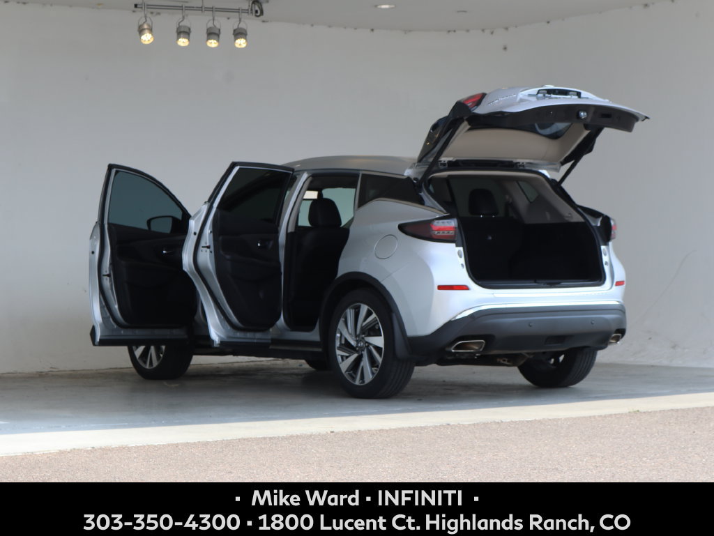 Used 2020 Nissan Murano SL w/ Moonroof Package AWD/4WD image 4
